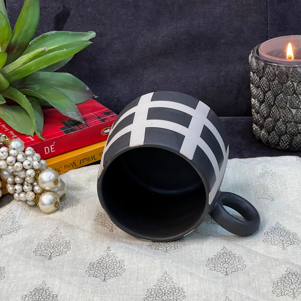 Black & Beige Grid Mug