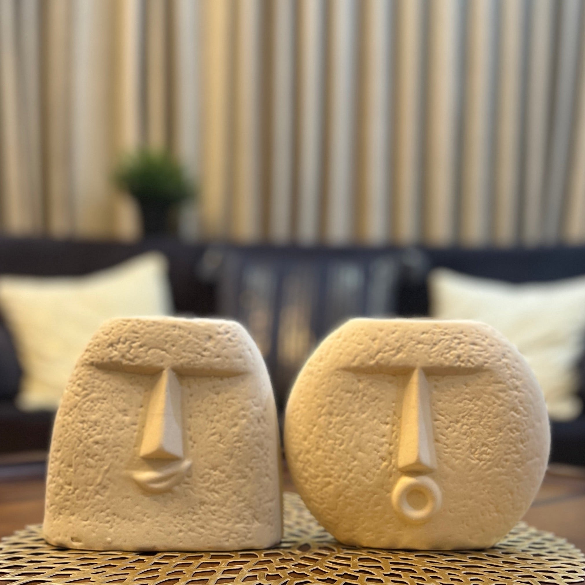 Smirk & Smile Vase Set