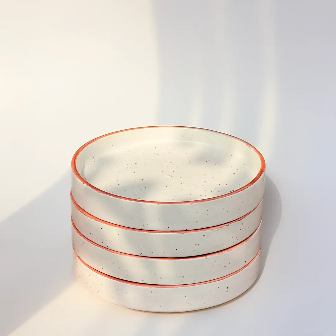 Stackable Fleckstone Quarter Plates